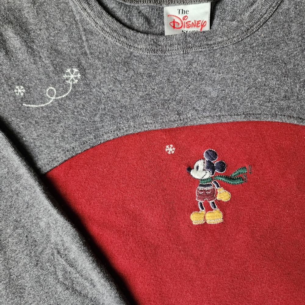 π Vintage Mickey Mouse Top - Picture 5 of 5
